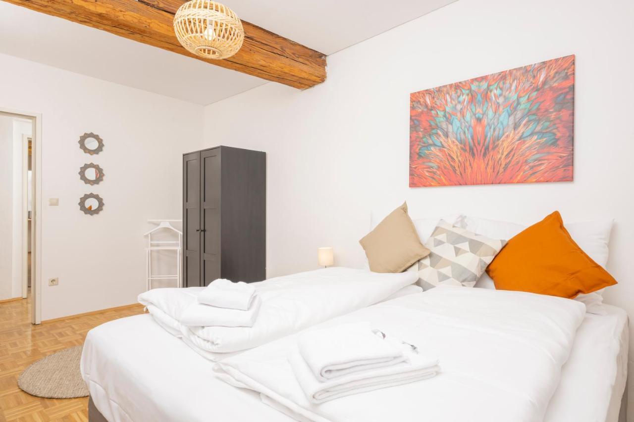 Zum Grazer Uhrturm Apartman Kültér fotó